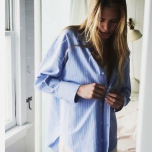 Oversized blue Oxford shirt